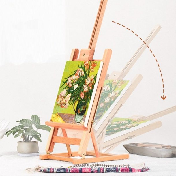 Bordstaffeli i b�getr� � 27�32�78 cm