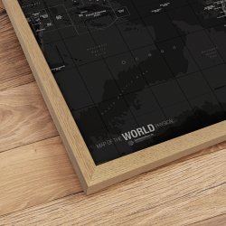 Indrammet Verdenskort - Dark - Egetrsramme