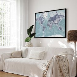 Indrammet Verdenskort - Ice Blue - sort ramme