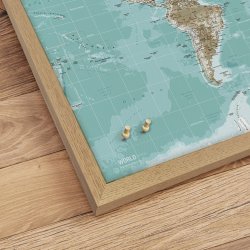 Opslagstavle Verdenskort -  Winter - Egetrsramme