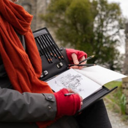 Derwent Sketching Wallet - 17-Dele