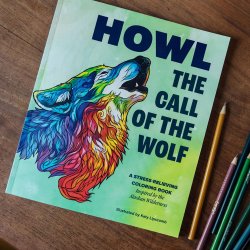 Howl: The Call of the Wolf: A Stress-Relieving Adult Coloring Book