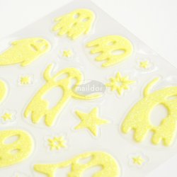 Selvlysende Klistermrker - Spgelser