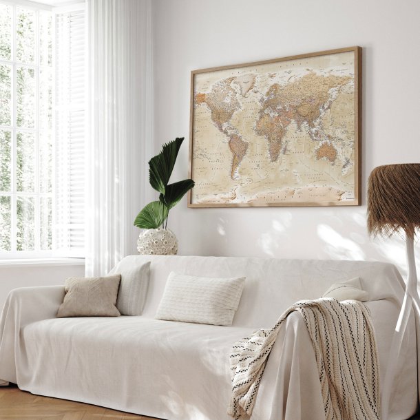 Indrammet Verdenskort - Sand - Egetrsramme